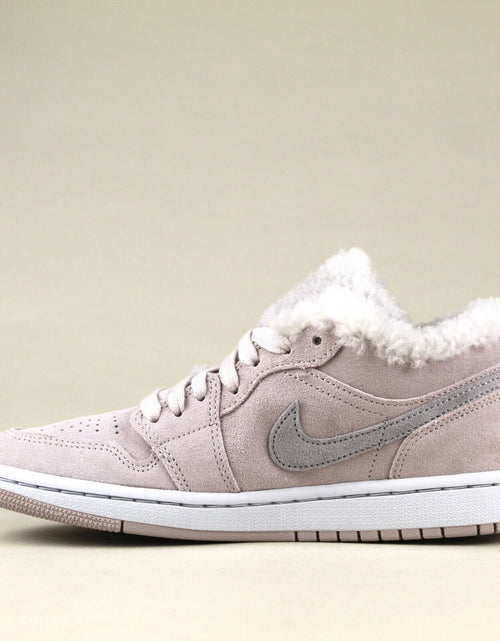 Load image into Gallery viewer, Air Jordan 1 Low SE Sherpa Fleece Grey DO0750-002 Women&#39;S Size 6.5 Shoes #311B
